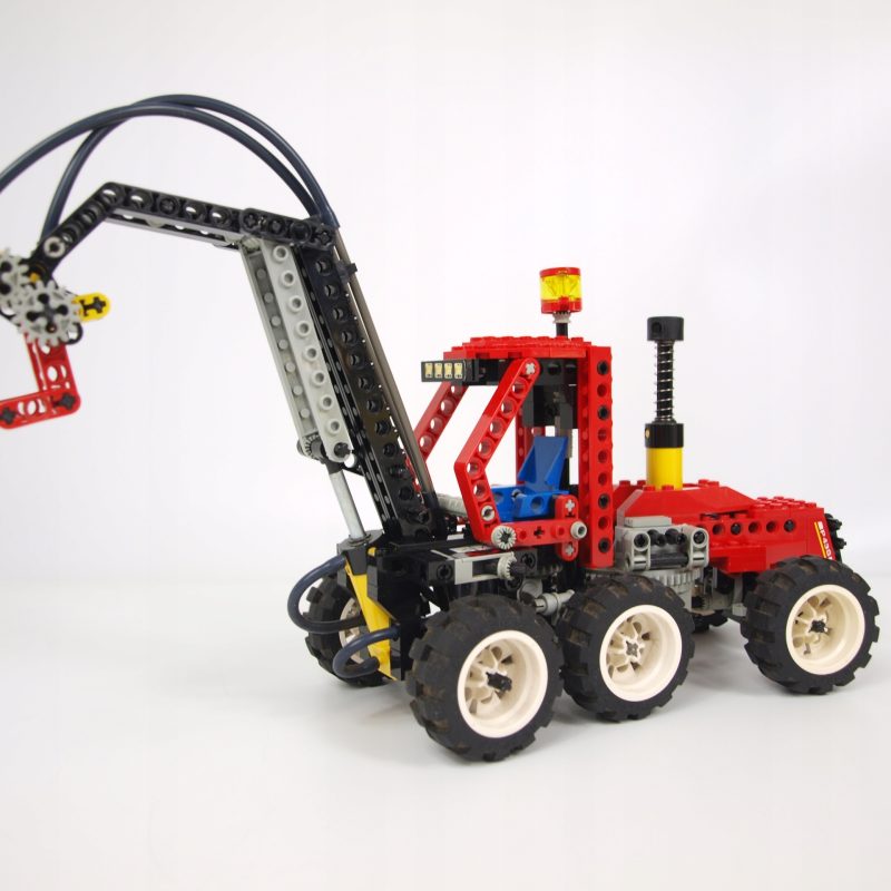 LEGO Technic 8443 Pneumatic Log Loader Lata 90